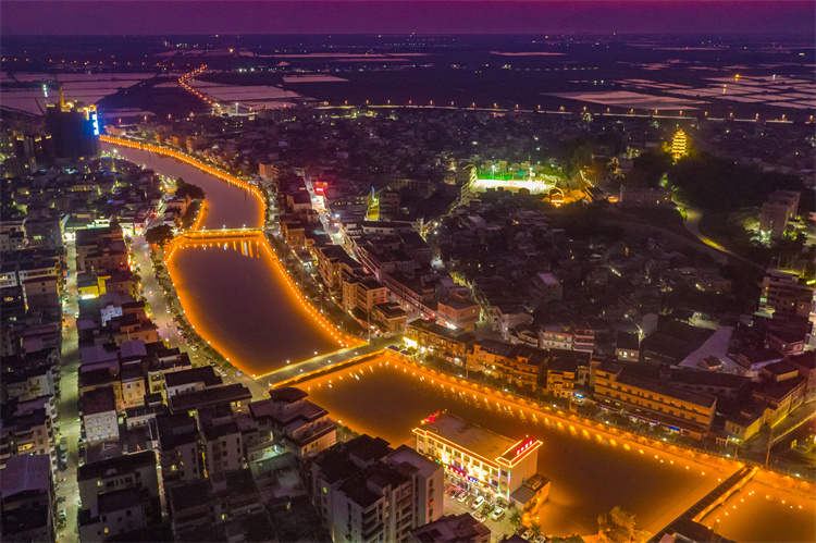 一河兩岸燈光提質(zhì)工程完成后夜景.jpg