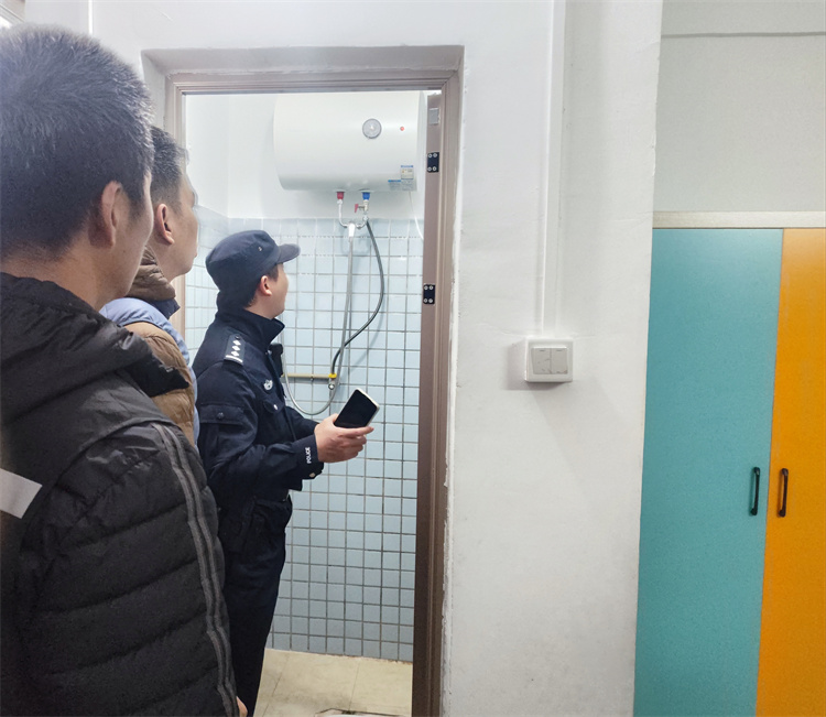 出租屋檢查1.jpg