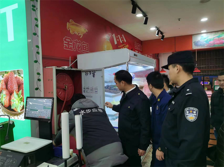 分管領(lǐng)導帶隊檢查5.jpg